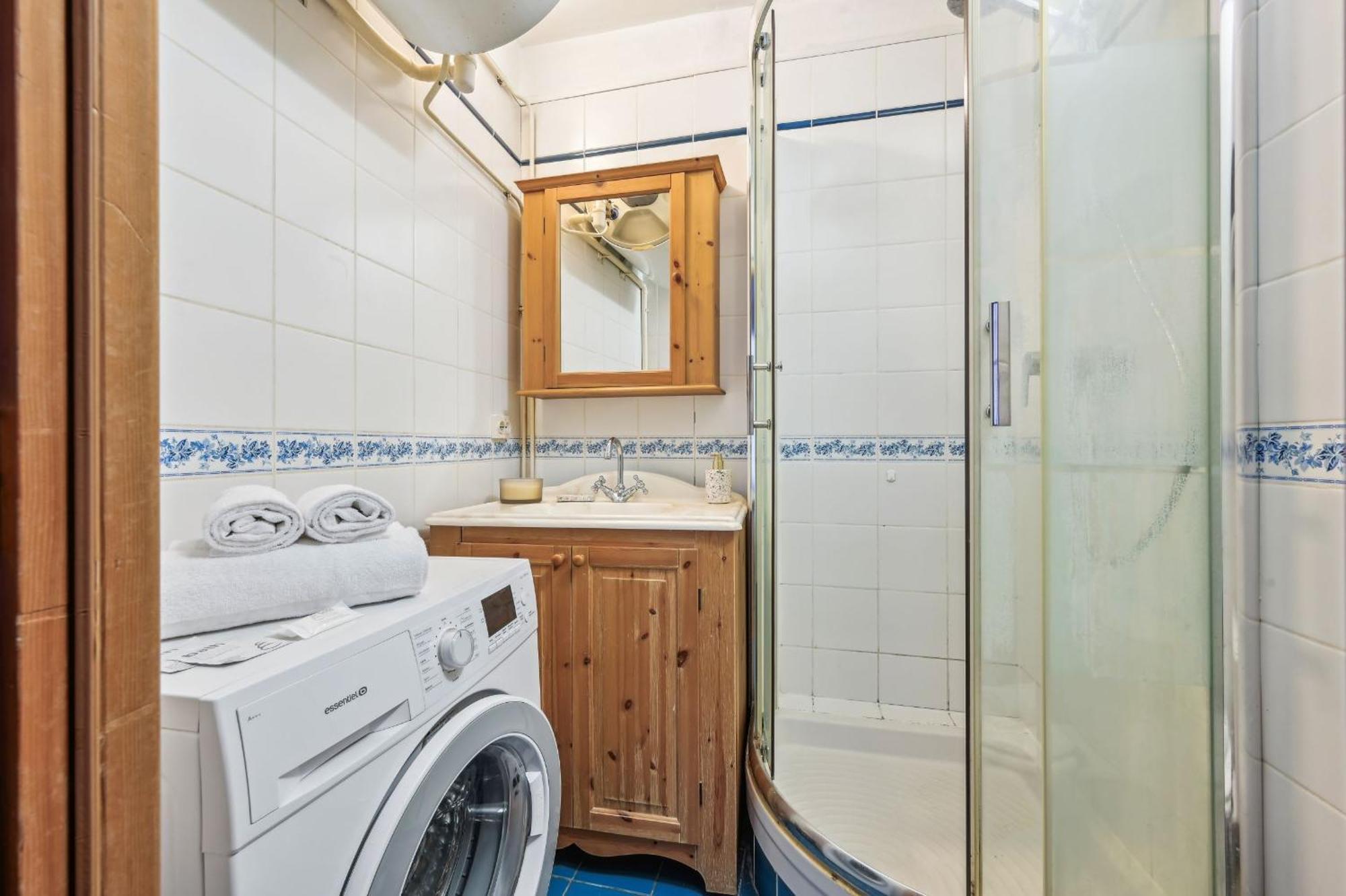 Eiffel Tower & Des Invalides - 1br - Cityapartmentstay * Paris
